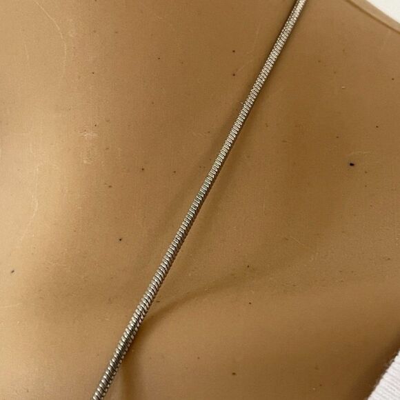 Vintage Owl Necklace 4.5 Inch Pendant 31 Inch Silver Tone Snake Chain - Picture 11 of 16